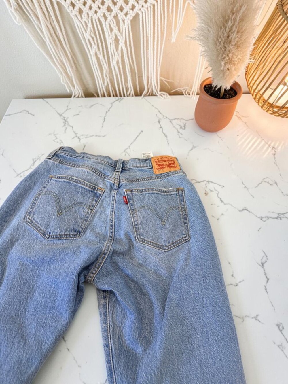 Levi's 501 Curve Straight Stretch Jeans Size 28 Button Fly Medium Wash - Picture 10 of 14
